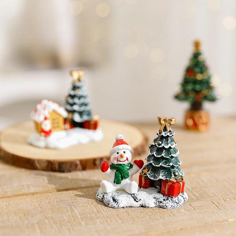 New Christmas Decorations Resin House Micro Landscape Resin House Small Ornaments Decorations Snowman Christmas Tree Elk House