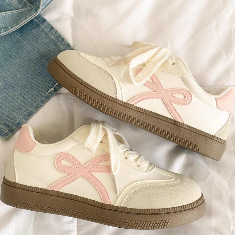 Retro Damen Sommer und Herbst neue atmungsaktive weichsohlige Freizeitschuhe Sport kleine weiße Schuhe Board-Schuhe