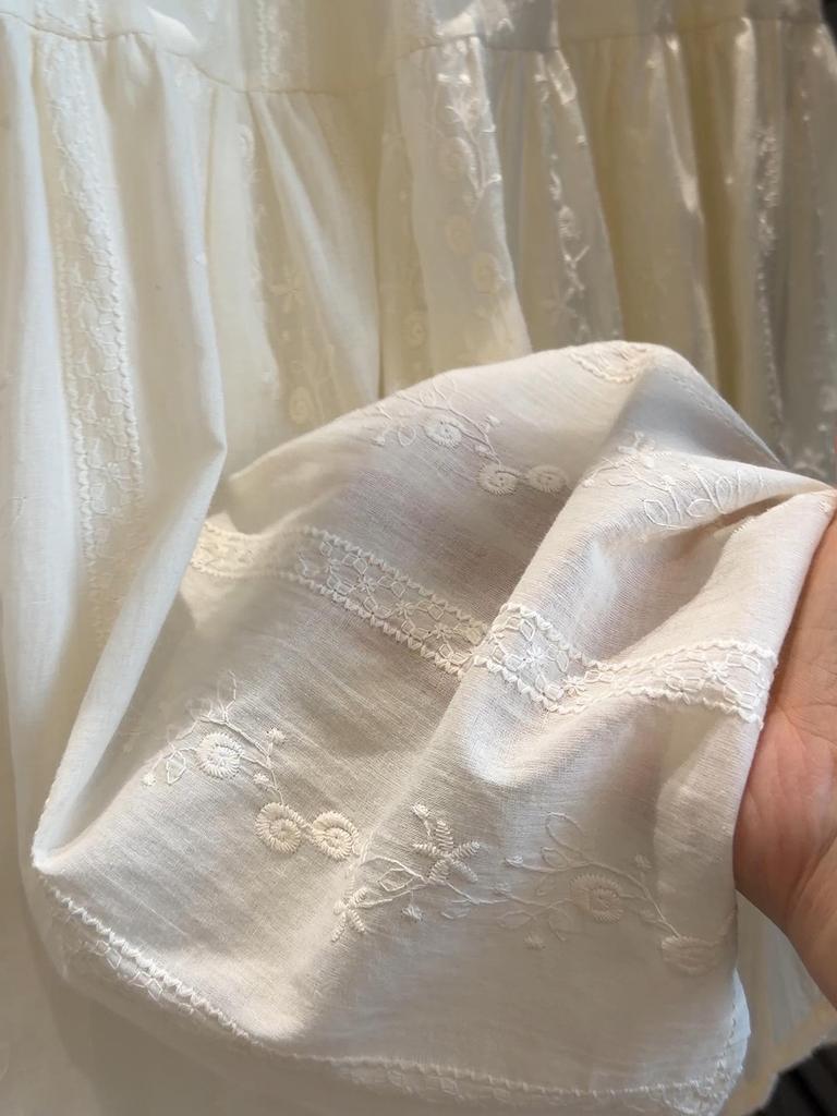 Elegant French White Embroidered Jacquard Skirt - Women's High-Waisted Slim-Fit Spring Skirt