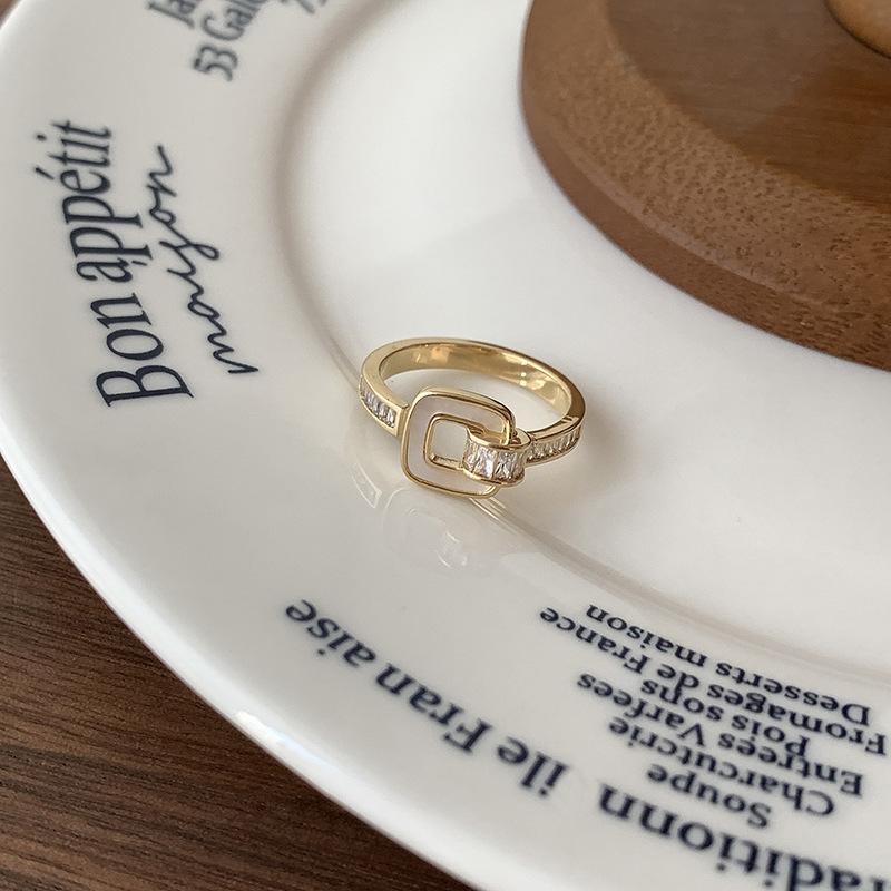 1 st Temperament Fritillary Rhinestones Ringar för kvinnor Par Jubileum Bröllopsfest Smycken Tillbehör Present