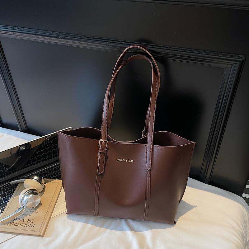 

Большая женская сумка 2025 года, зимняя новая корейская версия, модная простая большая вместительная сумка-тоут, повседневная сумка через плечо в иностранном стиле