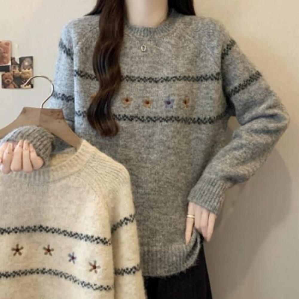 Navava Soft Flower Embroidery Round Neck Long Sleeve Knit Sweater Nk3564