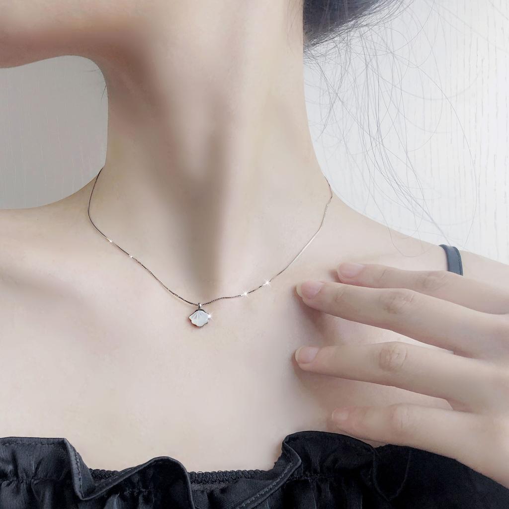 Necklace, Women's Collarbone Chain, Women's Cold Trend, Niche Design, Simple White Fritillary Shell Trend