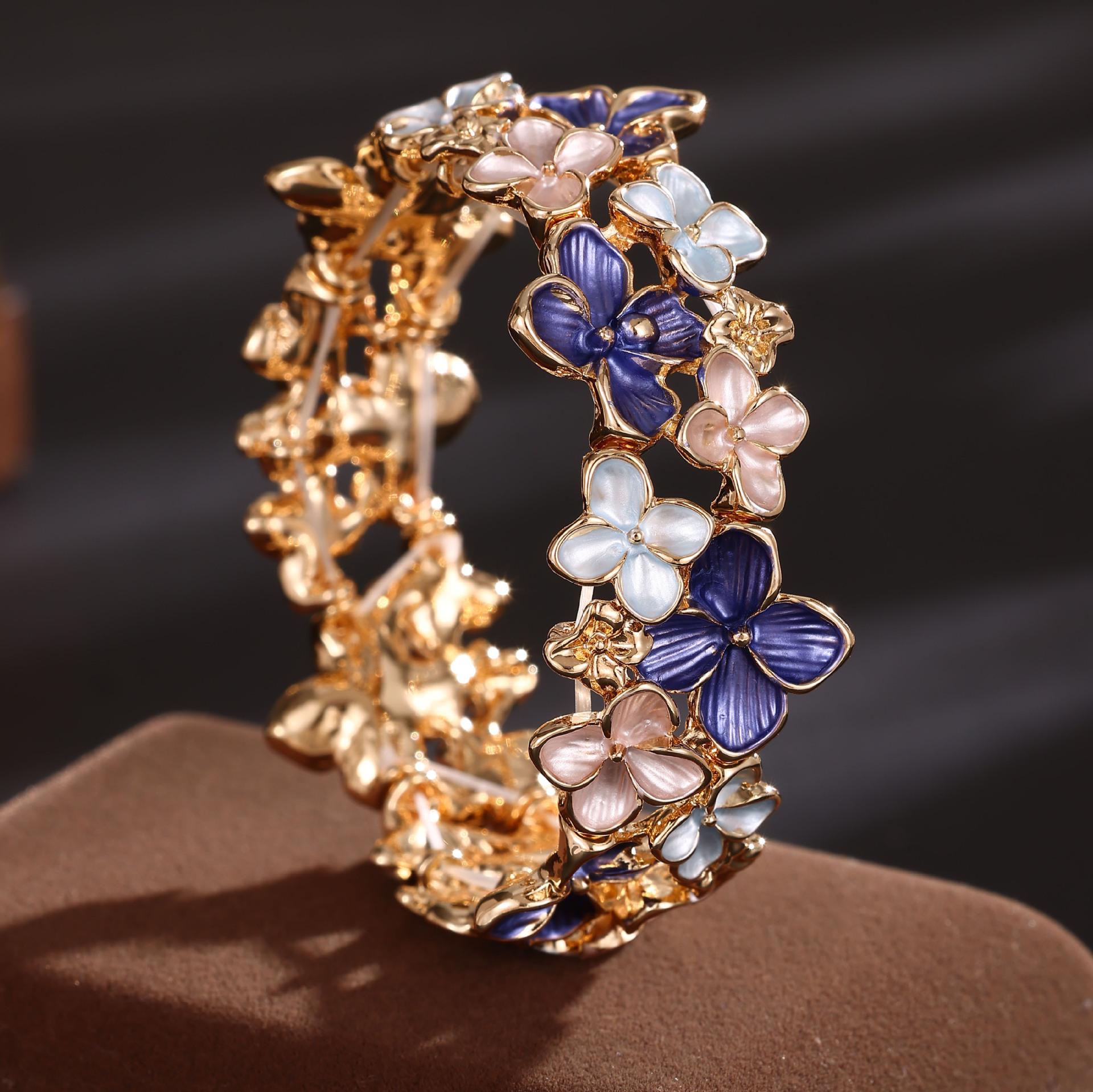 

Эластичный браслет с цветочным узором, геометрической масляной живописью и полым цветком, с высококачественным ощущением, женский браслет для уличных вечеринок