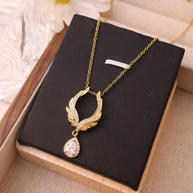 Luxury Full Zircon Red Crystal Pendant Necklace For Women Titanium Steel Girls Couple Lady Gift Fashion Jewelry