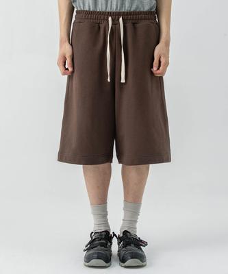 Partea de jos – Pantaloni scurţi