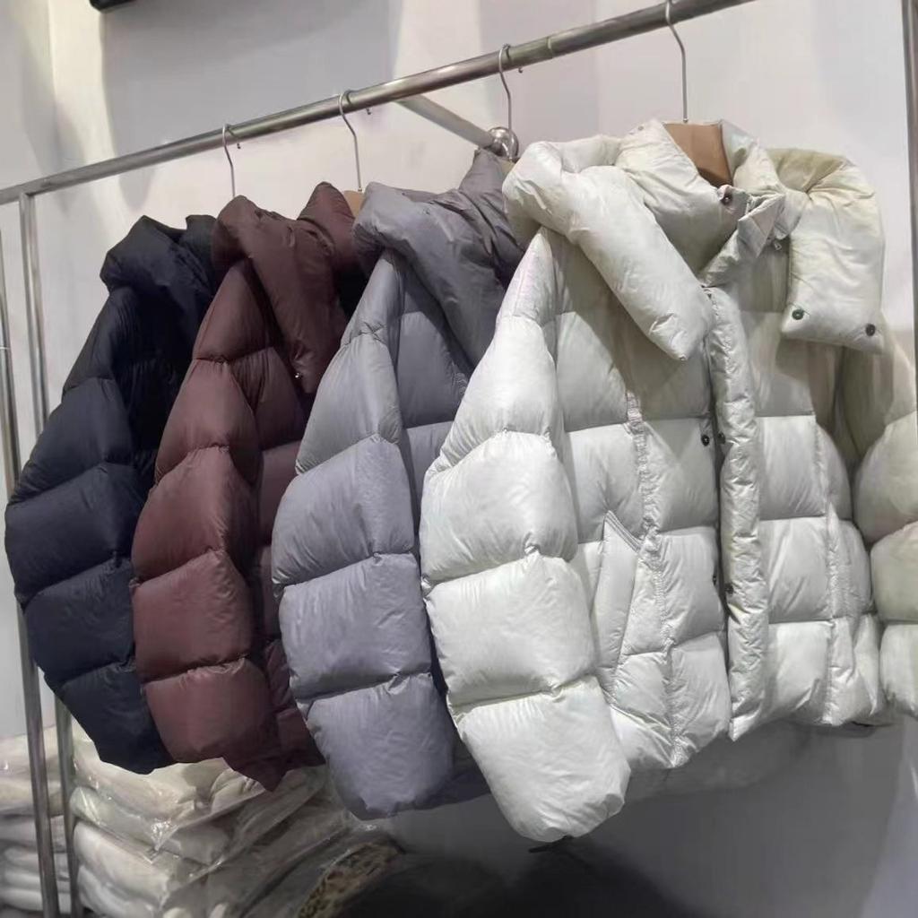 Down jacket women's short loose puff white duck down hooded Pinghu casual wind cold-proof loose type