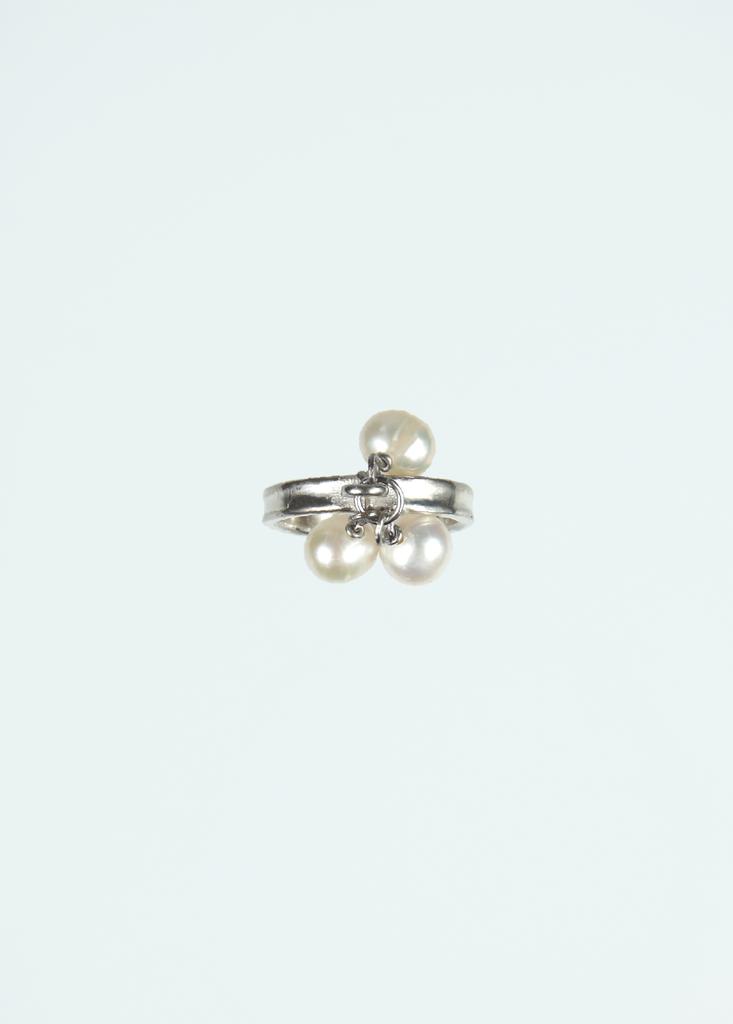 Lowool Tree Pearls Silver Ring