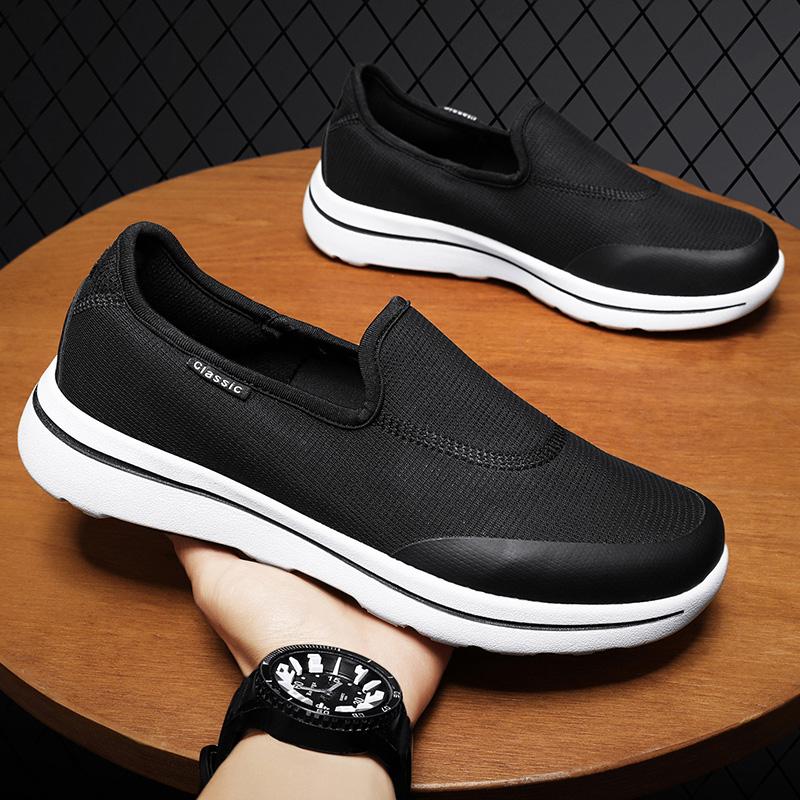 Fashion Men's Classic Canvas Shoes Casual Slip on Loafers Fashion Vulcanized Flat Shoes Non Slip Walking Skateboard Shoes Zapatillas