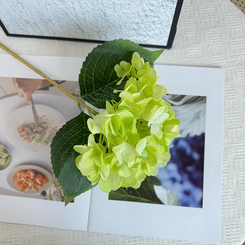 Hydrangea Artificial Flower Ornament for Living Room and Dining Table Decoration