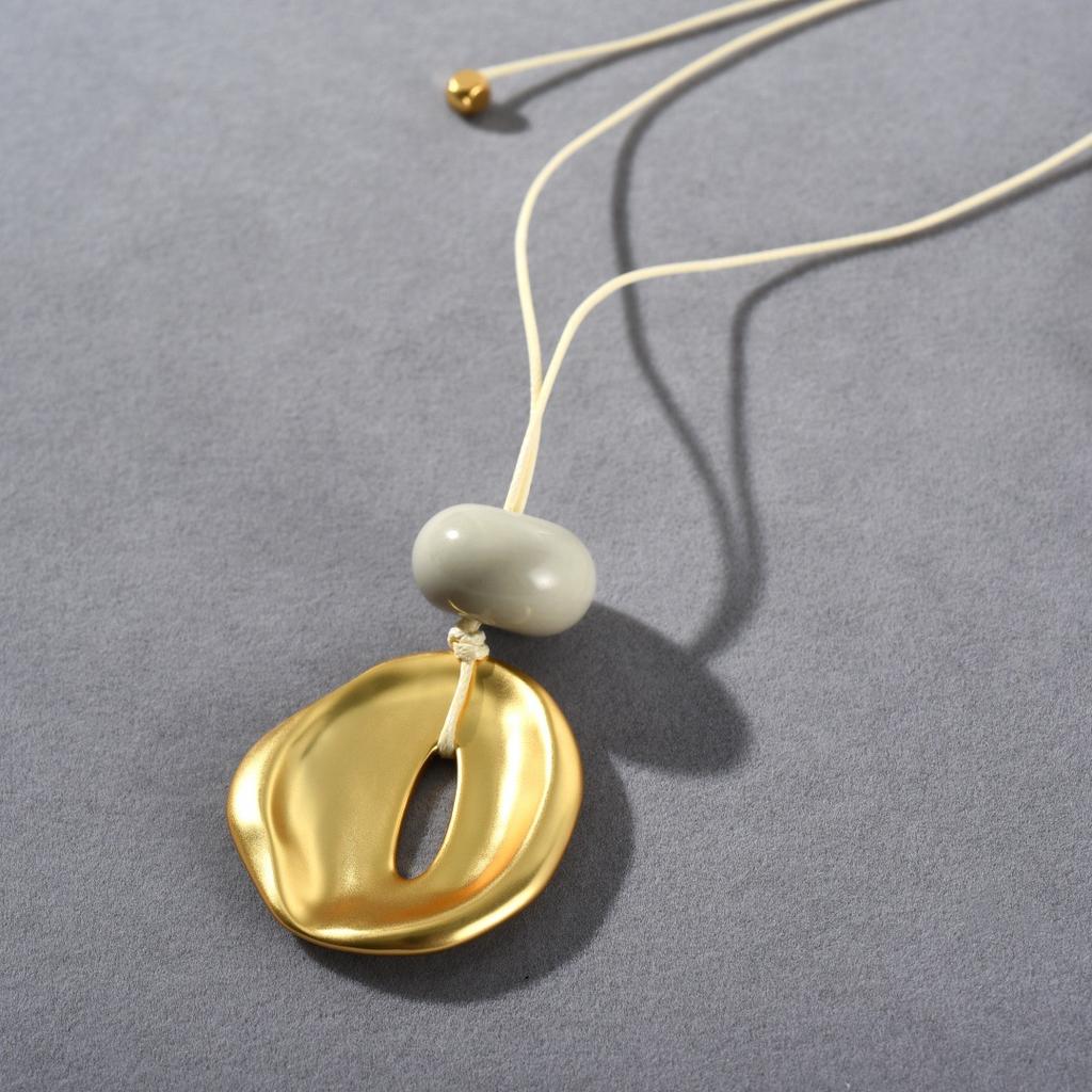 Niche Personality Fashion High-Altitude Wind Pocket Irregular Ring Pendant Collarbone Chain High-End Long Pull Rope Necklace