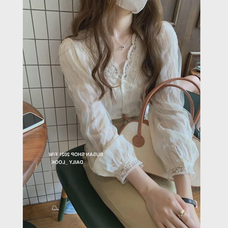 

«Женская нежная и универсальная рубашка из шифона с кружевным воротником — осень 2025 г. Милый и уникальный стиль» Small