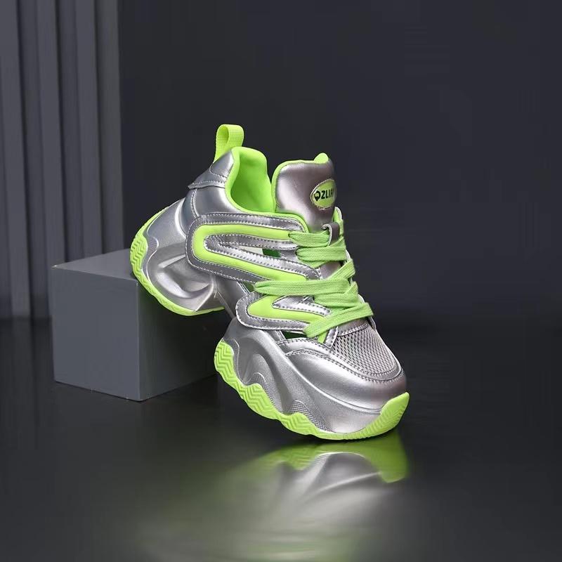 Fashion Height-increasing 2025 Summer New Breathable Perforated Dad Shoes, Fashionable Petite Casual Breathable Sports Women's Shoes
