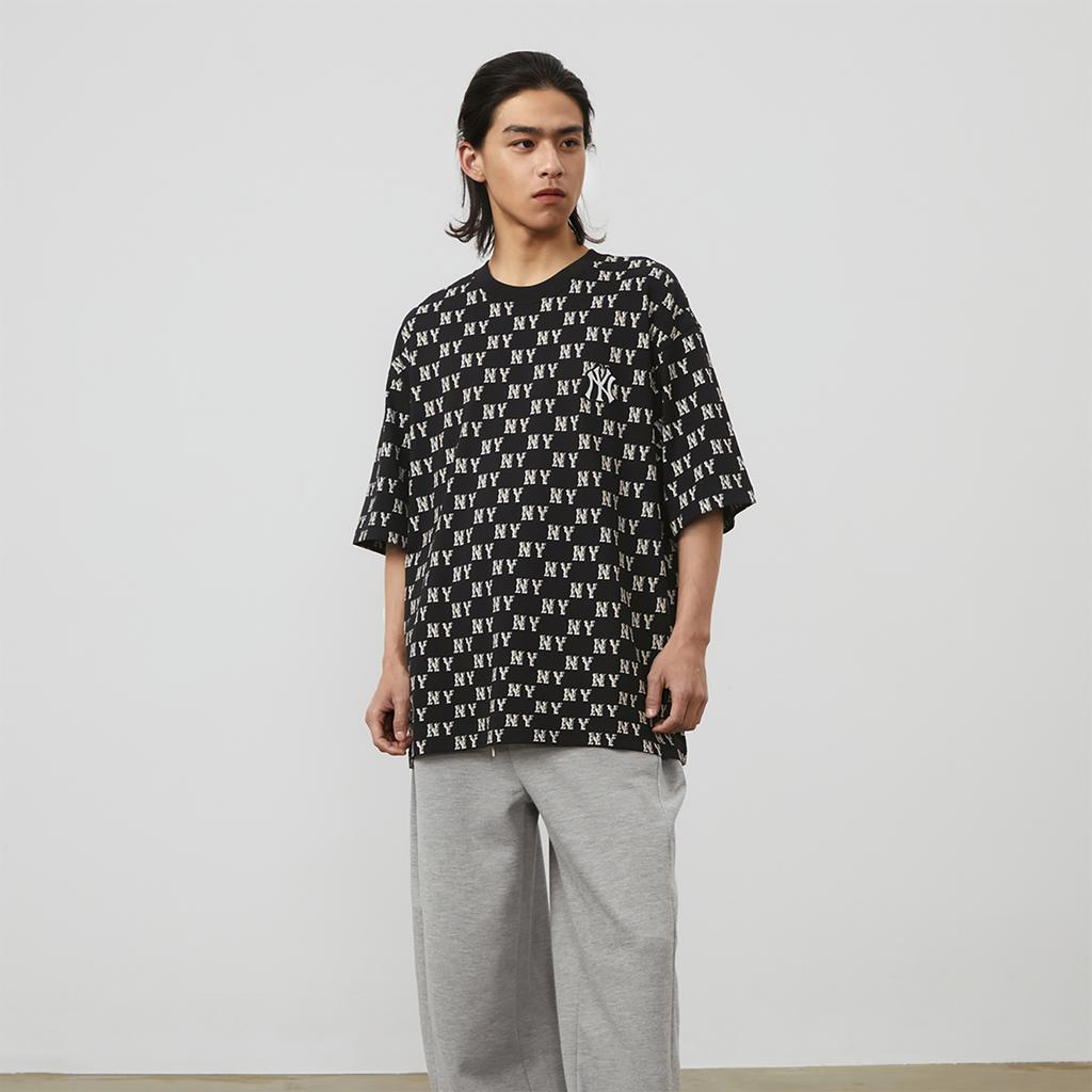 New MLB MONOGRAM Collection New York Yankees T-Shirt Unisex Black 3ATSM0243-50BKS