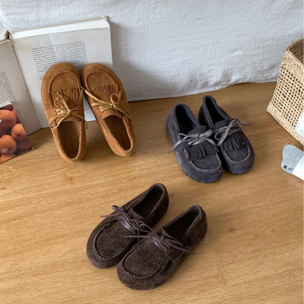 New Retro Tassel Strap Loafers Women's Versatile One-pedal Doudou Shoes Single Shoes Flat-soled Small Leather Shoes Tide