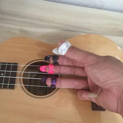 3 Finger + 1 Thumb Acoustic Nail Guitar Pick Mediator Thumbpick Plectrums Sheath For Acoustic Electric Bass Guitarra