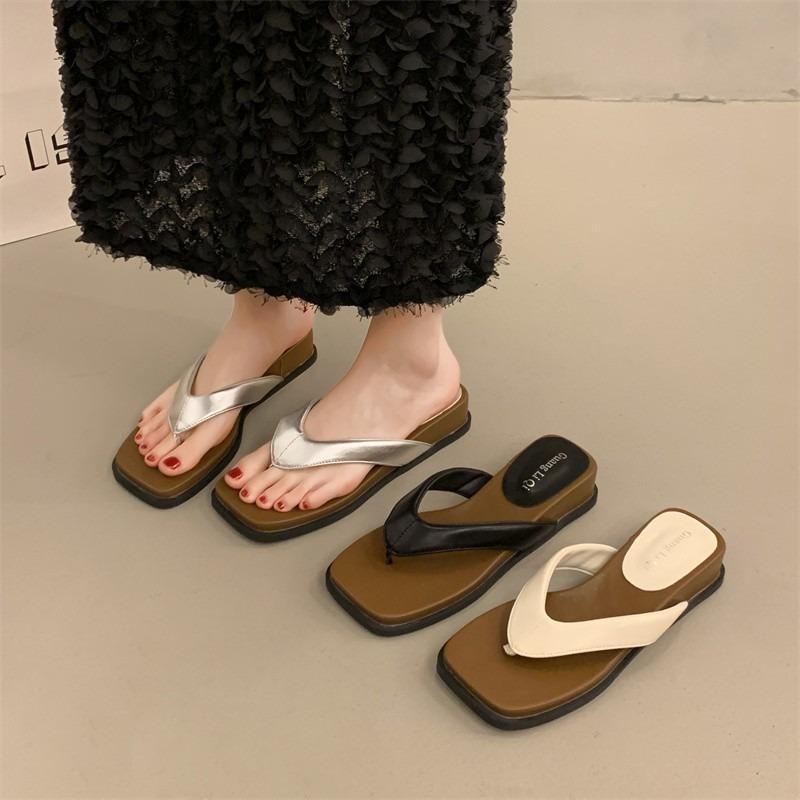 Beach Shoes Rubber Flip Flops Square Toe Woman's Slippers Slides Platform Sabot Hawaiian 2025 Flat Soft Beach Shoes Slippers Sof