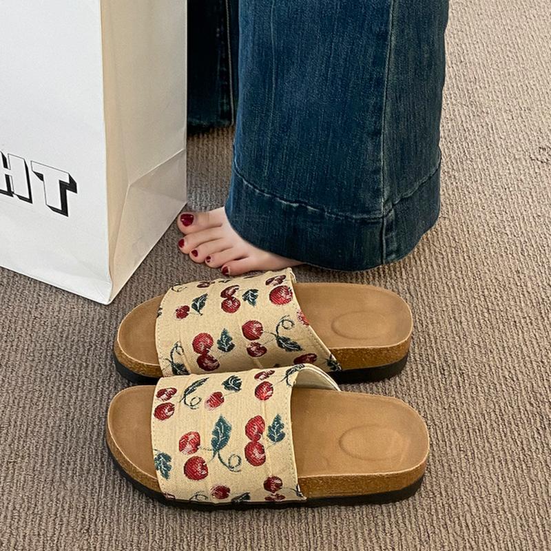 Fashion Shoes Ladies' Slippers Summer Clogs Woman Platform Pantofle Beach Soft 2025 Rubber Slides  Shoes Women Female Slippers Platform