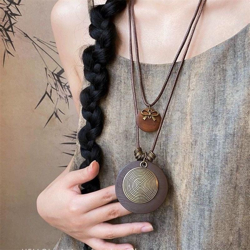 Collier Chaîne Pull Pendentif Floral Ethnique Bohème - Accessoire Unique pour Femme