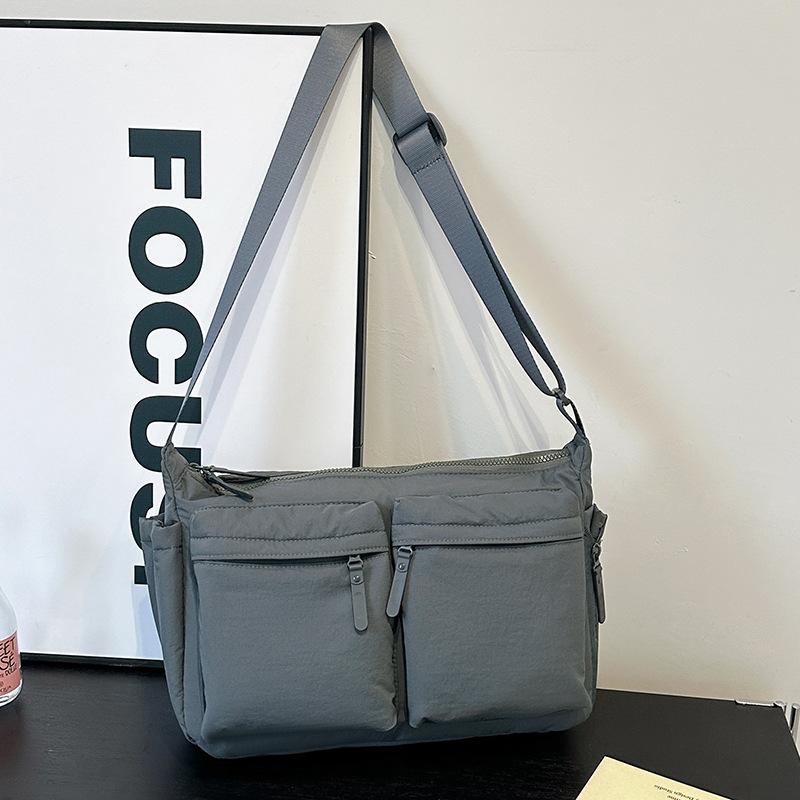 Day Single Casual Satchel Women's Shoulder Bag Messenger Bag Multi-pocket Anti-splashing Backpack Men's Commuter Computer Bag Dumpling Bag