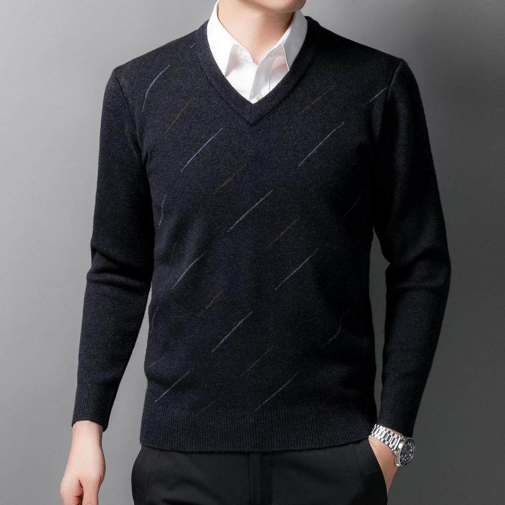 Man Autumn and Winter Clothes Middle-aged V-neck Sweater Men's Thickened Sweater Knitted Base Shirt