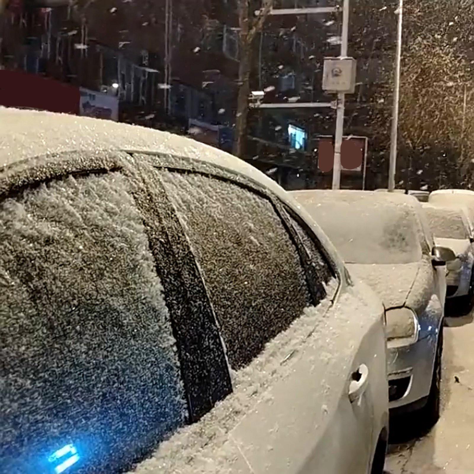 

Windshield Cover for Ice and Snow Car Cover Waterproof All Weather Magnetic Windproof Fireproof Windshield Sun Shade чёрный