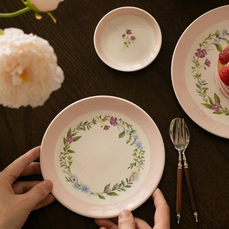 Assiettes en céramique à fleurs de style français, style rétro rose, pour dessert, petit gâteau, assiette à dîner, pour le thé de l'après-midi, vaisselle exquise