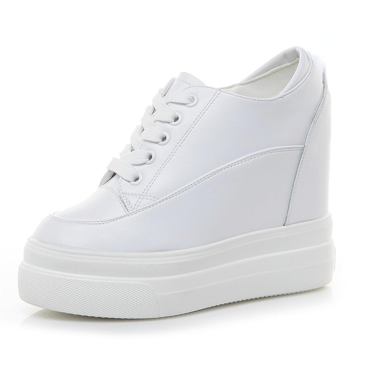 

Fujin/кеды на танкетке на платформе 11 см, женские модные кроссовки из натуральной кожи, туфли на скрытом каблуке, весенне-осенне-летние туфли-лодочки 36