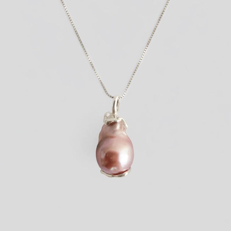 Vintage Special-Shaped Pendant Necklace Natural Baroque Pearl High-End Style Neck Jewelry Women