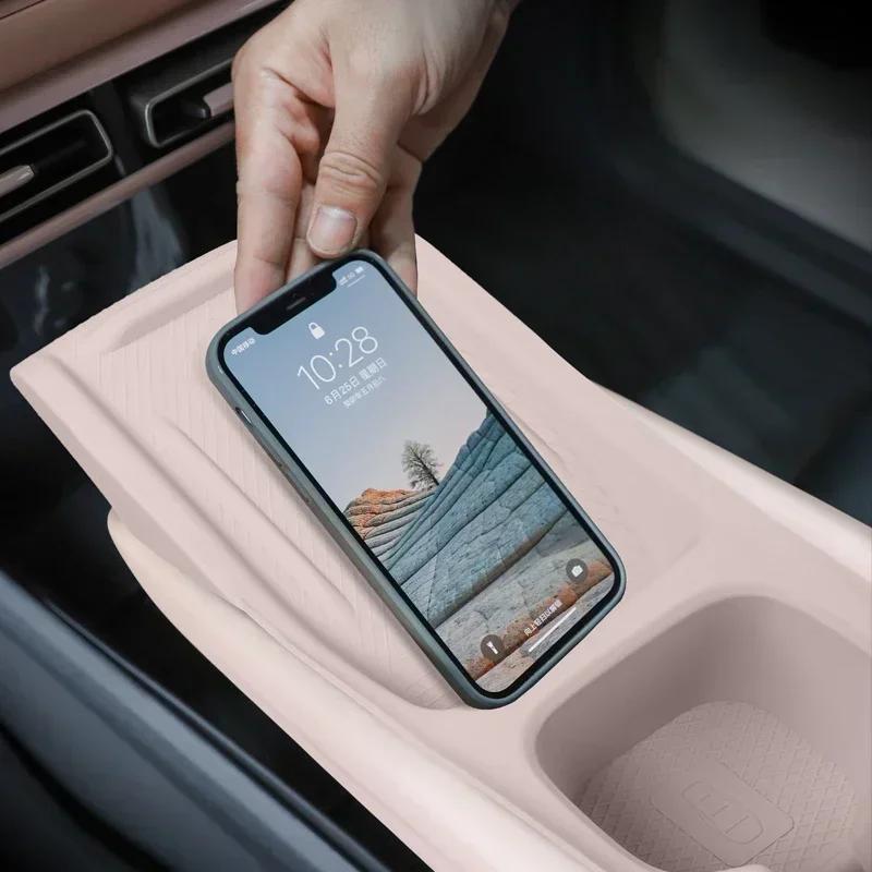 For BYD Seagull All-in-one Silicone Mat Car Central Control Protective Cover Wireless Water Silicone Protective Pad