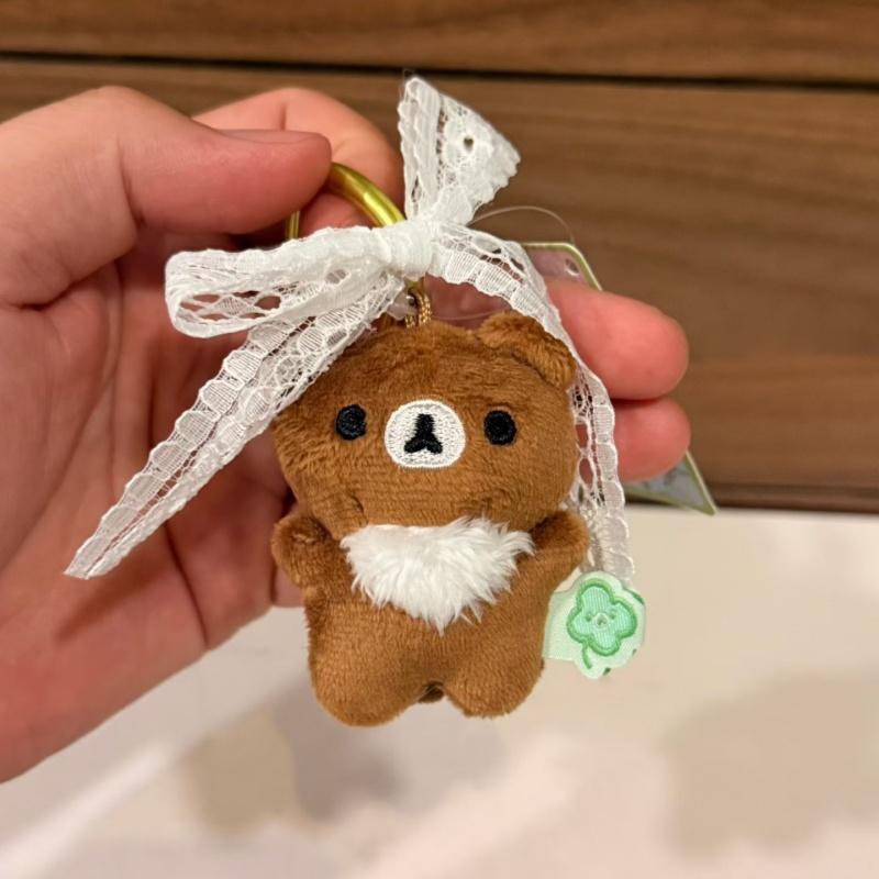 8CM Rilakkuma Bear Lace Bow Carabiner Plush Keychain Four-leaf Clover Series Chairoikoguma Bear Stuffed Doll Backpack Pendant
