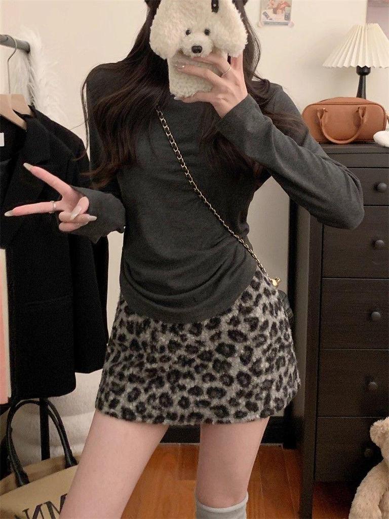 Korean Retro Leopard Print Lambswool A-Line Short Skirt - High Waist Slimming Design