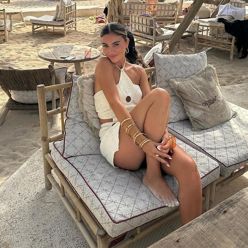 Sexy Häkel-Strick Strand Mini Kleid Damen Aushöhlen Neckholder Ärmellos Rückenfrei Schnürung Weibliche Kleider 2024 Sommer Dame Slim Roben