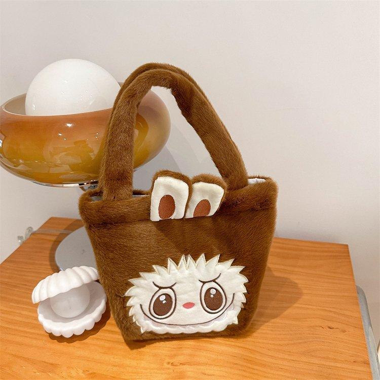 

Наша женская сумка — это ваша модная стандартная наплечная сумка на молнии с осенним бархатом, ее medium