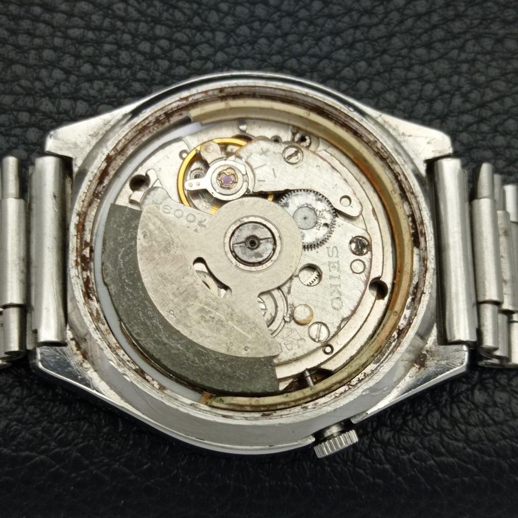 GENUINE VINTAGE SEIKO 5 AUTOMATIC JAPAN 7009A MENS BLACK DIAL WATCH A702332-5 R124-a702332