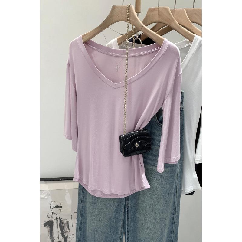 Korean Casual V-Neck Short-Sleeve T-Shirt: Summer 2026 Trendy Slimming Top