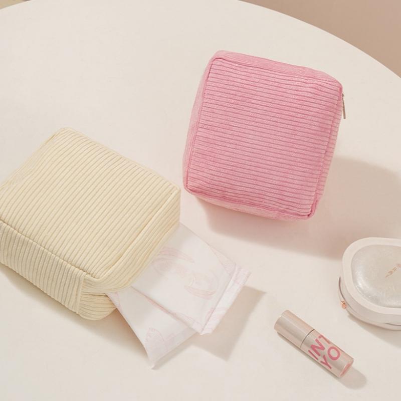 Porte-serviettes hygiéniques Sac de rangement de voyage avec fermeture éclair Pochette compacte Discrète pour femmes Organisateur de produits d'hygiène féminine Étui portable Réutilisable