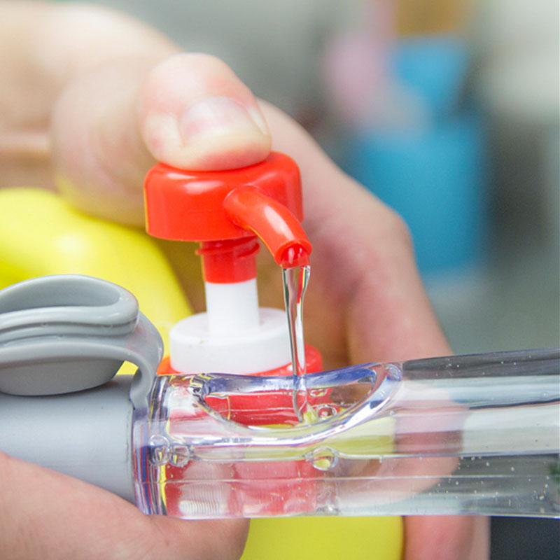 Čisticí kartáč s dlouhou rukojetí 2 v 1 s odnímatelným kartáčem Houba Automatický dávkovač tekutin Kuchyňské čisticí nástroje Kartáček na mytí nádobí