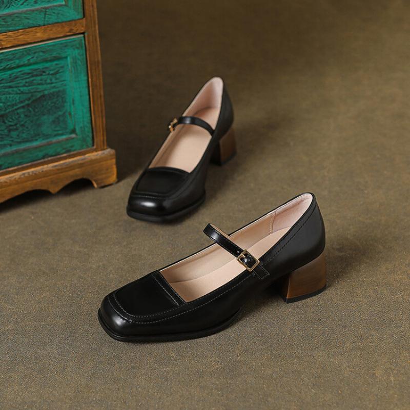 

Medium heel casual small leather shoes women wear rubber sole single shoes in all seasons, new black square heel women s low-top shoes 39 чёрный