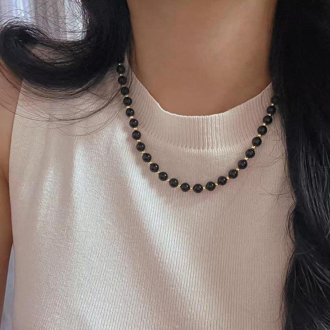 

Retro Natural Black Agate Premium Feeling Collarbone Chain Necklace Atmosphere Feeling