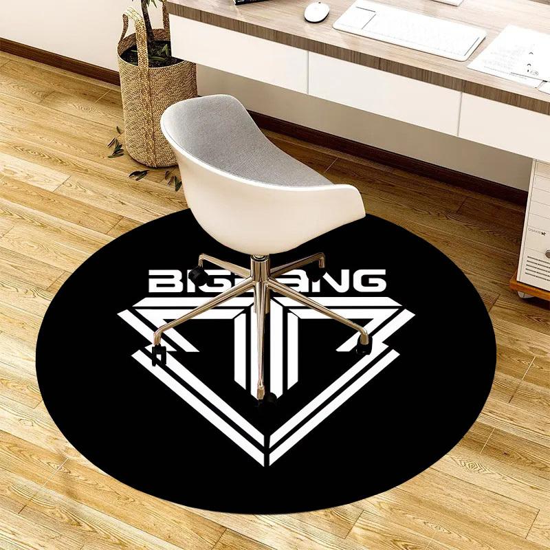 1 Stück BIGBANG Logo Design Runder Teppich, Hergestellt aus Polyester, Perfekt zum Dekorieren von Bürostühlen, Wohnzimmern, Lebendiger Dekorativer Teppich