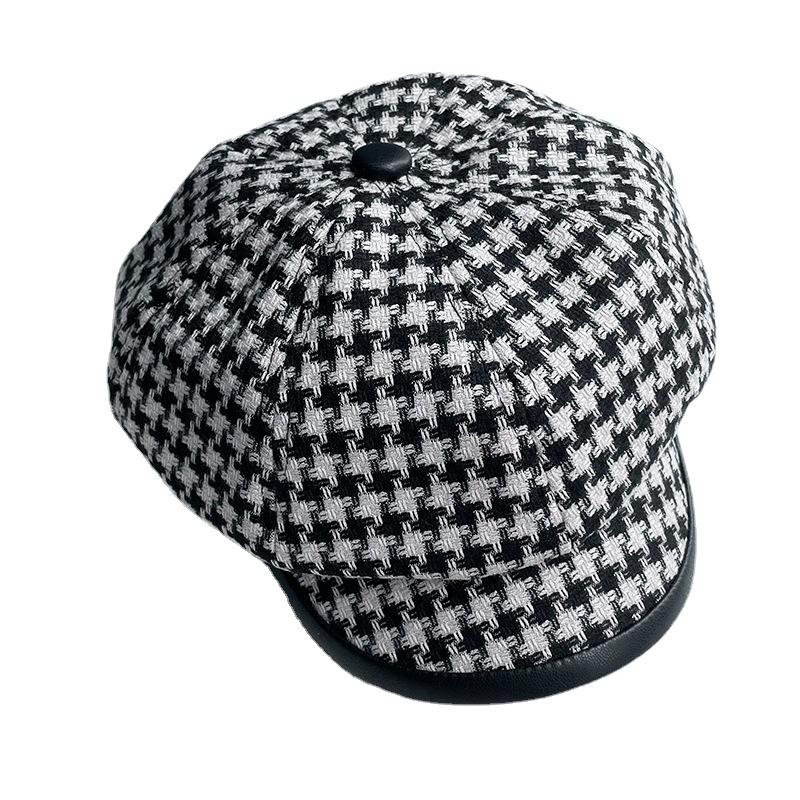 Frühling und Herbst Leder Spleiß Karomuster achteckige Mütze Kinder Metalllabel Retro vielseitige Baskenmütze Schiebermütze Tide