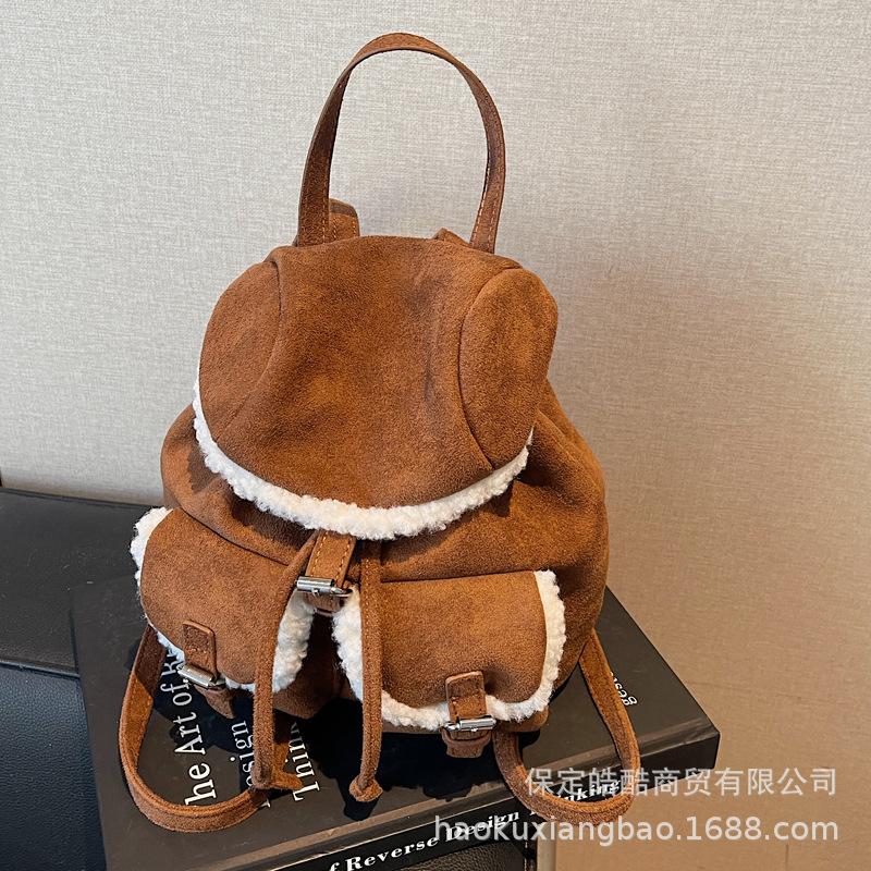 Schoolbag Suede Backpack Bag Women's 1011 New Autumn and Winter Korean Version Niche Lamb Wool Backpack Temperament Commuting Light Schoolbag