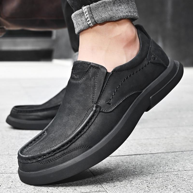 Fashion Men Leather Shoes Breathable Loafers Sneakers 2025 New Fashion Comfortable Flat Handmade Retro Leisure Loafers Shoes Men Shoes
