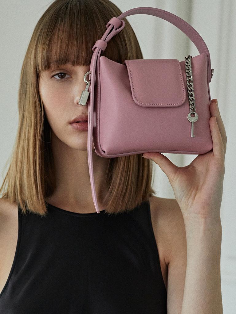 Other And Mona_Petit Plain Pink