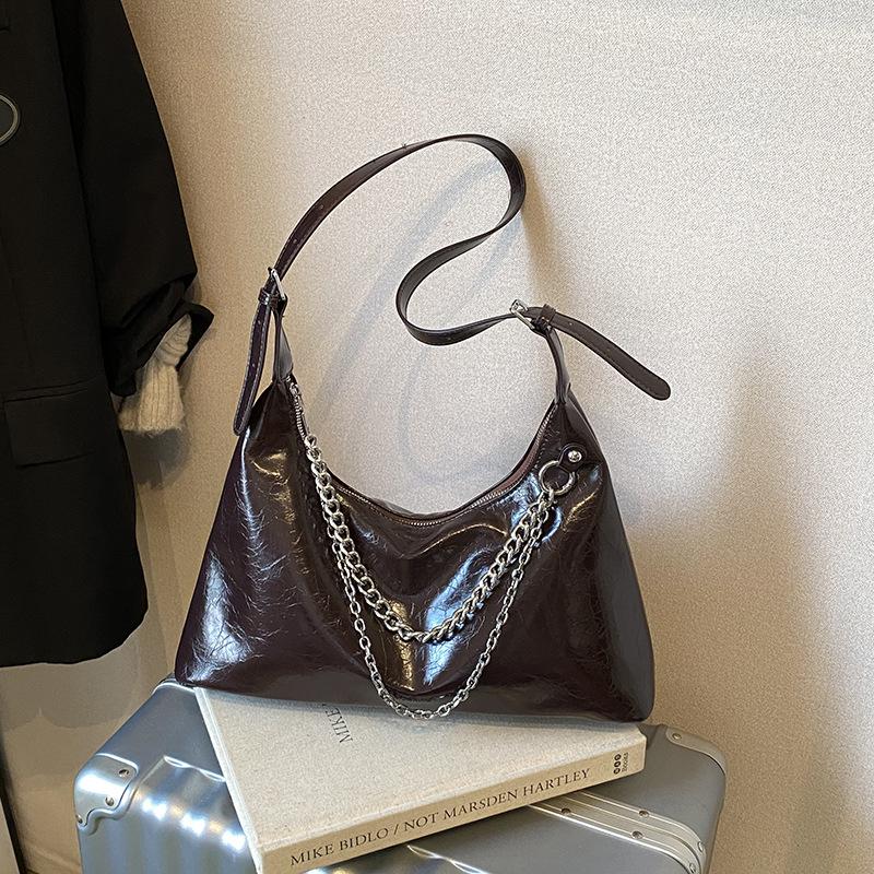 Underarm bag women's bag retro 2025 new fashion versatile niche design high-end women's shoulder messenger bag