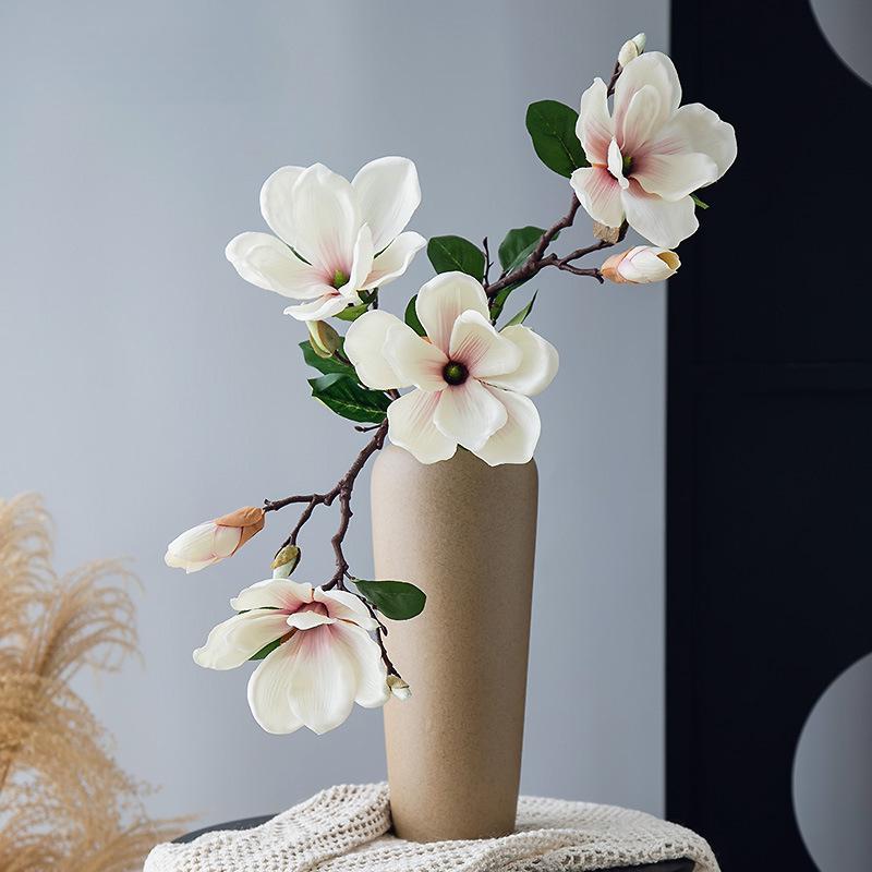 Retro Magnolia Artificial Flower Arrangement - Decorative Single Stem Bouquet for Living Room or Dining Table.