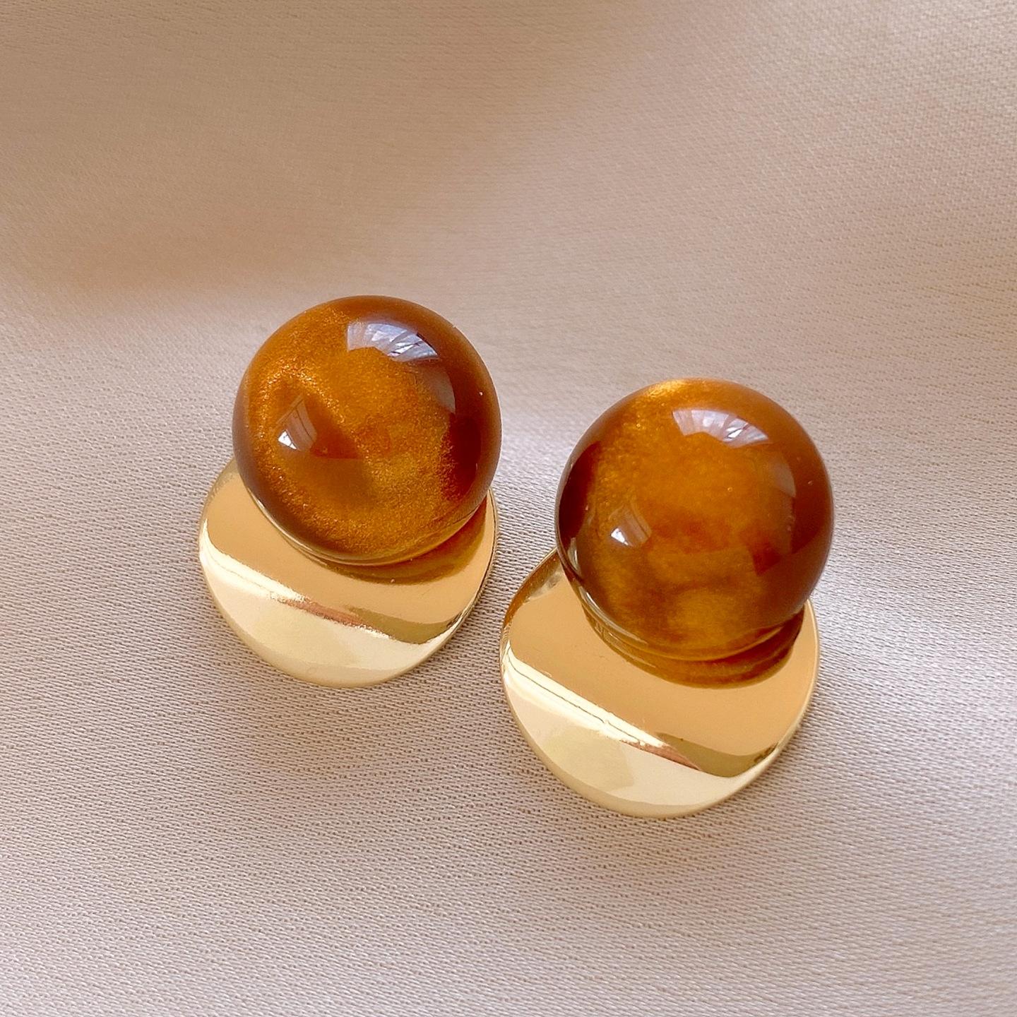 Silver needle retro coffee color round resin earrings stud earrings design sense niche