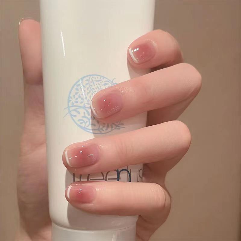 

B471 Short Trendy Wearable Nail Tips With Charming Star Pattern Perfect For All Occasions