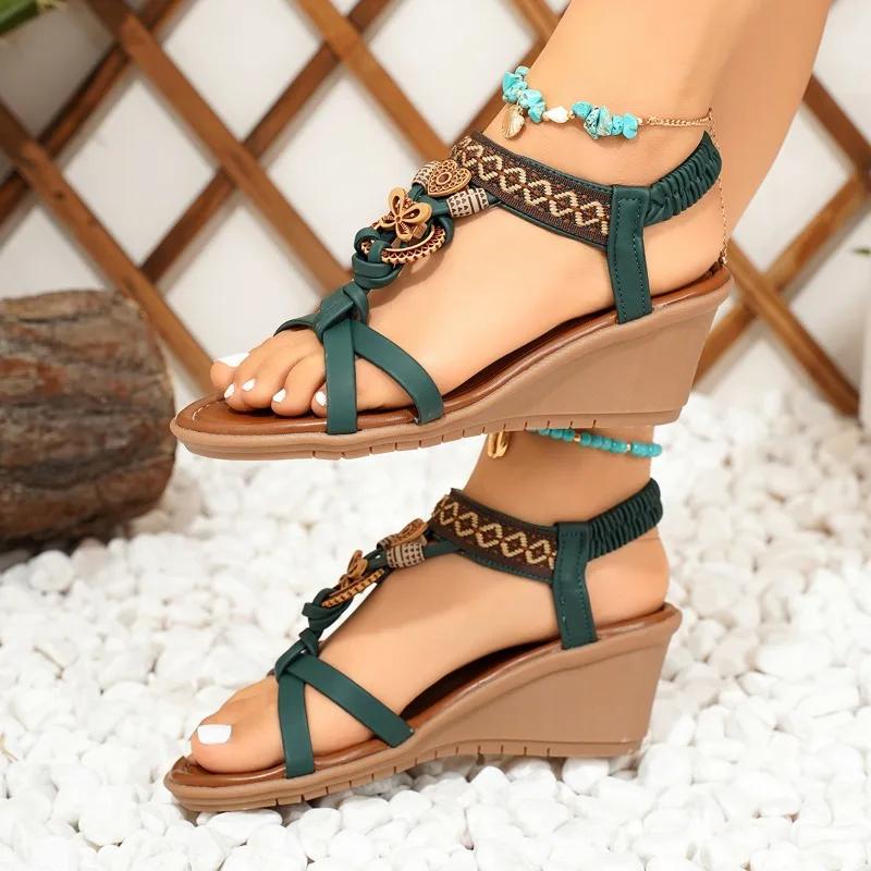 Fashion 2025 Fashion New Plus Size Shoes for Women Summer Women Comfortable Rhinestone Round Toe Platform Daily Sandals Zapatos De Mujer